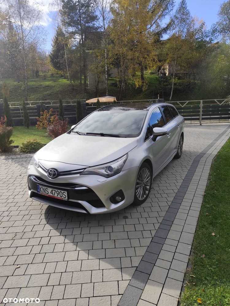 Toyota Avensis - 1