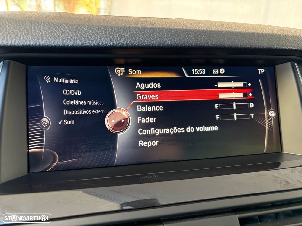 BMW 520 d Pack Desportivo M Auto - 26
