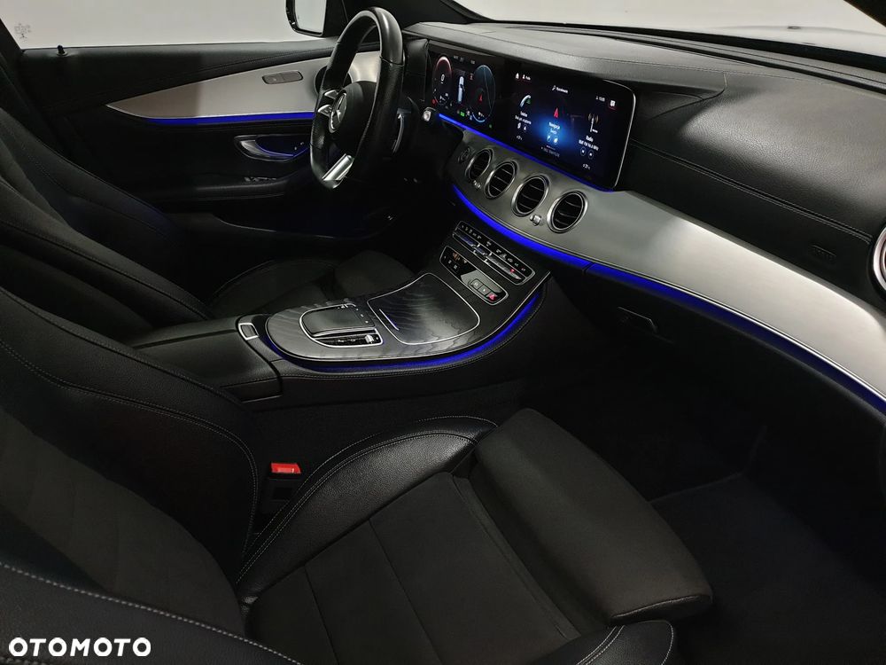 Mercedes-Benz Klasa E 300 de 4Matic 9G-TRONIC AMG Line - 40
