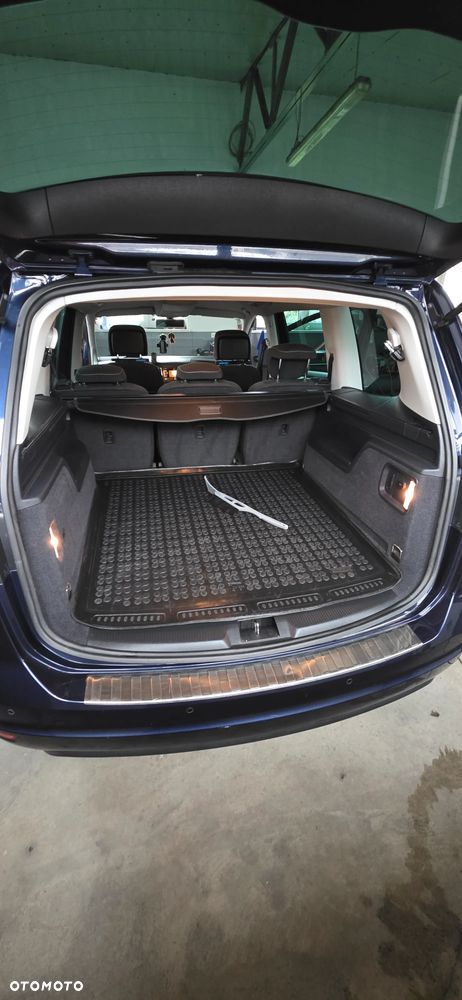 Volkswagen Sharan 2.0 TDI Comfortline DSG - 10