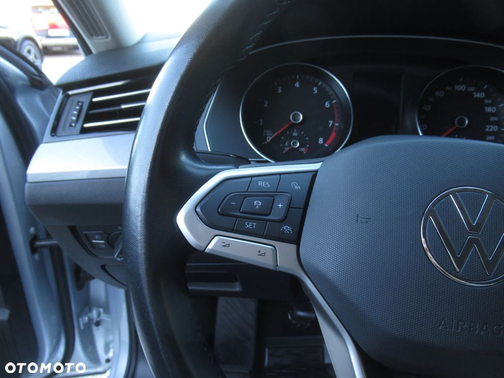 Volkswagen Passat 1.5 TSI EVO Business - 13
