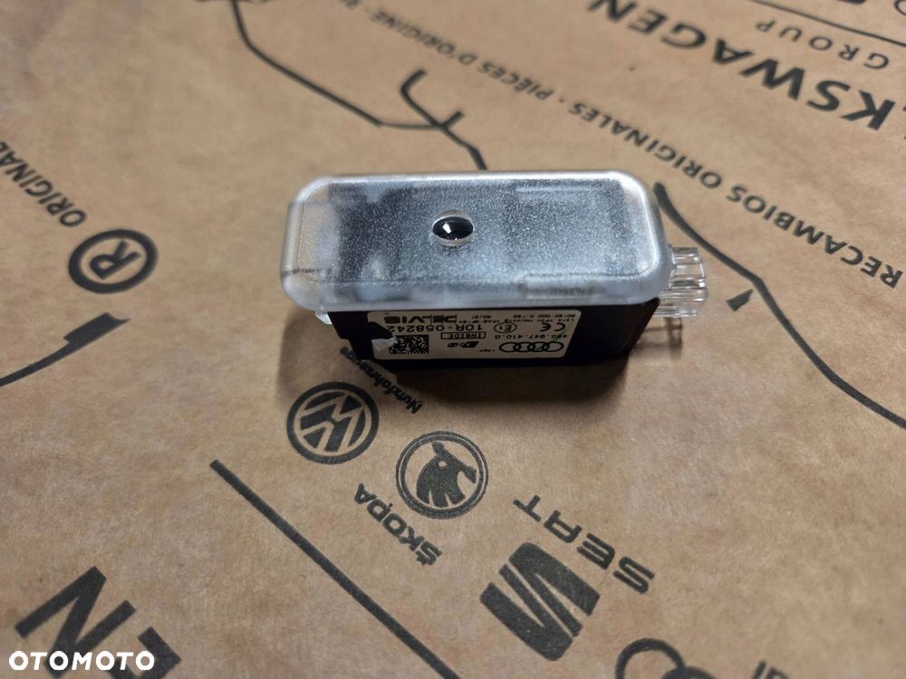 audi rs projektor lampka drzwi prawych 4s0947410g - 1