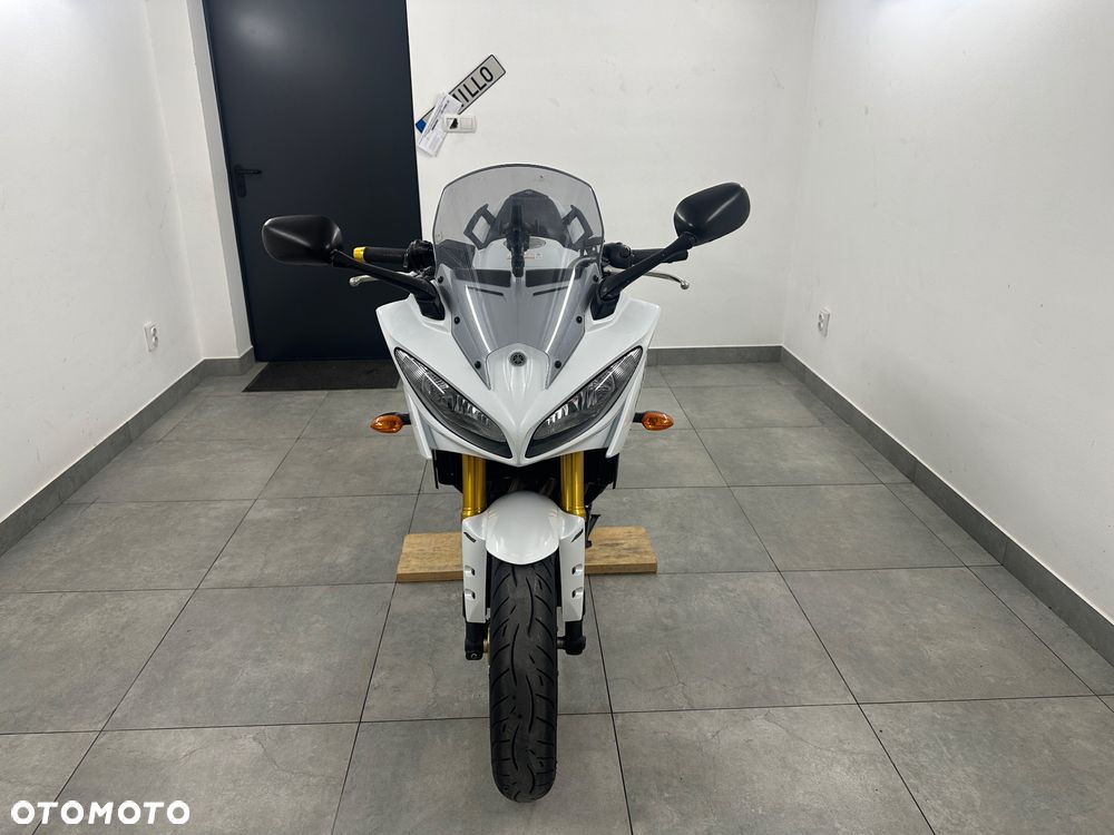 Yamaha FZ8 - 7