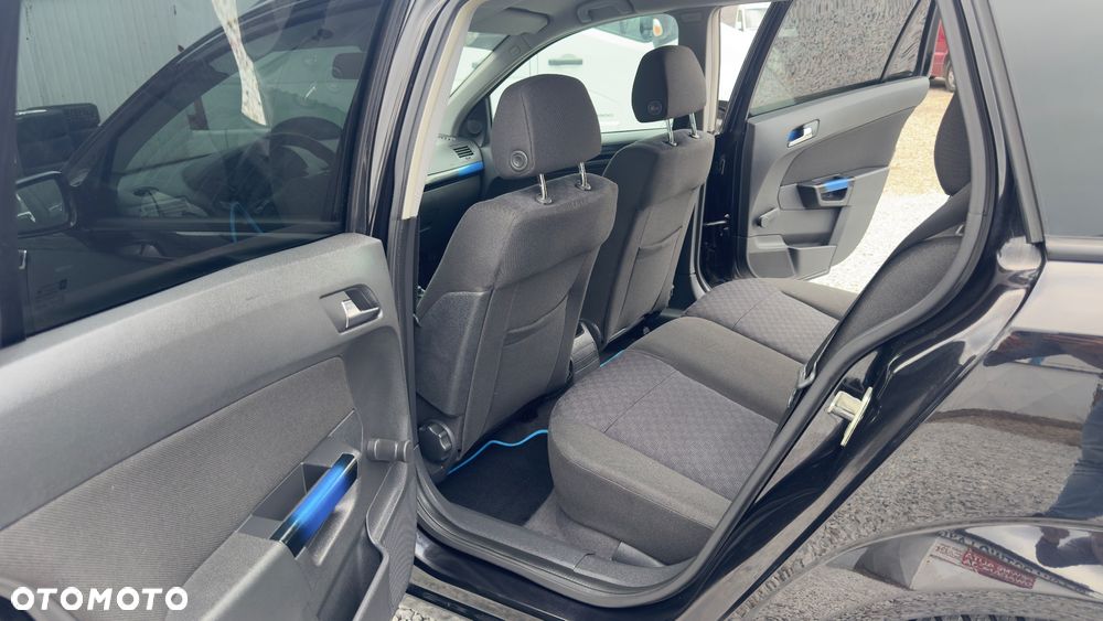 Opel Astra III 2.0 T Sport - 38