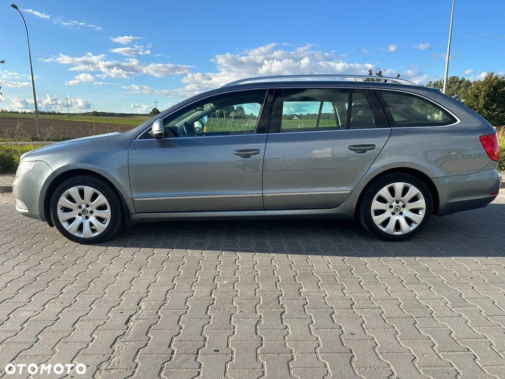 Skoda Superb 2.0 TDI Ambition - 12