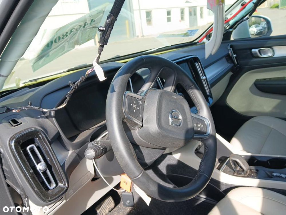 Volvo XC 40 T5 AWD Momentum - 29