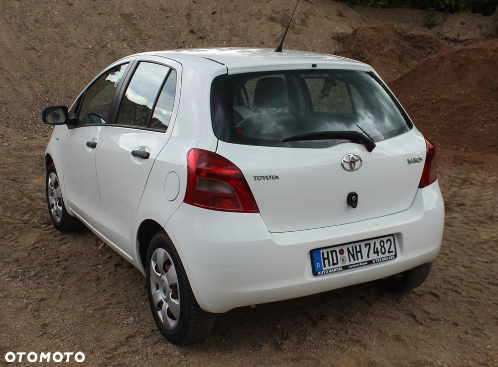 Toyota Yaris 1.0 VVT-i Cool Edition - 8