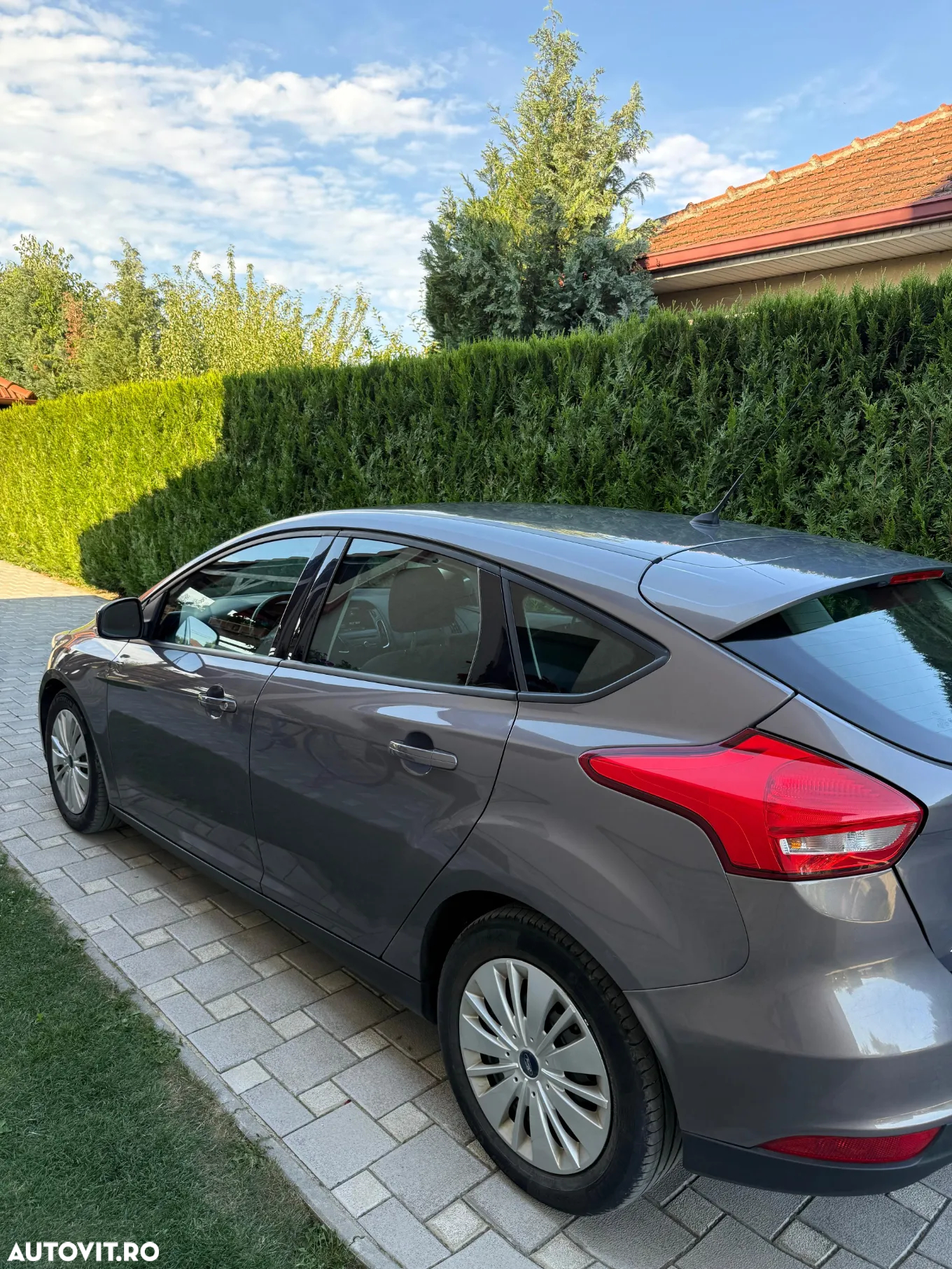 Ford Focus 1.0 EcoBoost Start Stop Trend - 8