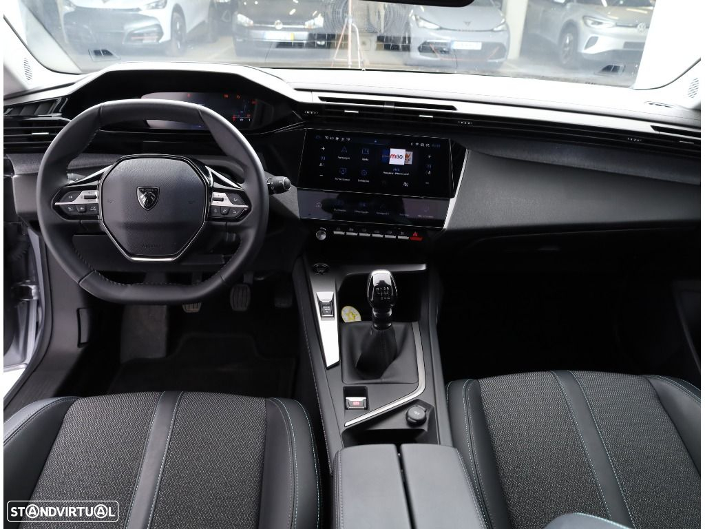 Peugeot 308 SW 1.2 PureTech Allure - 27