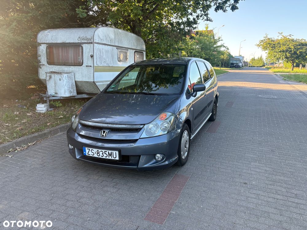 Honda Stream 2.0i ES - 1