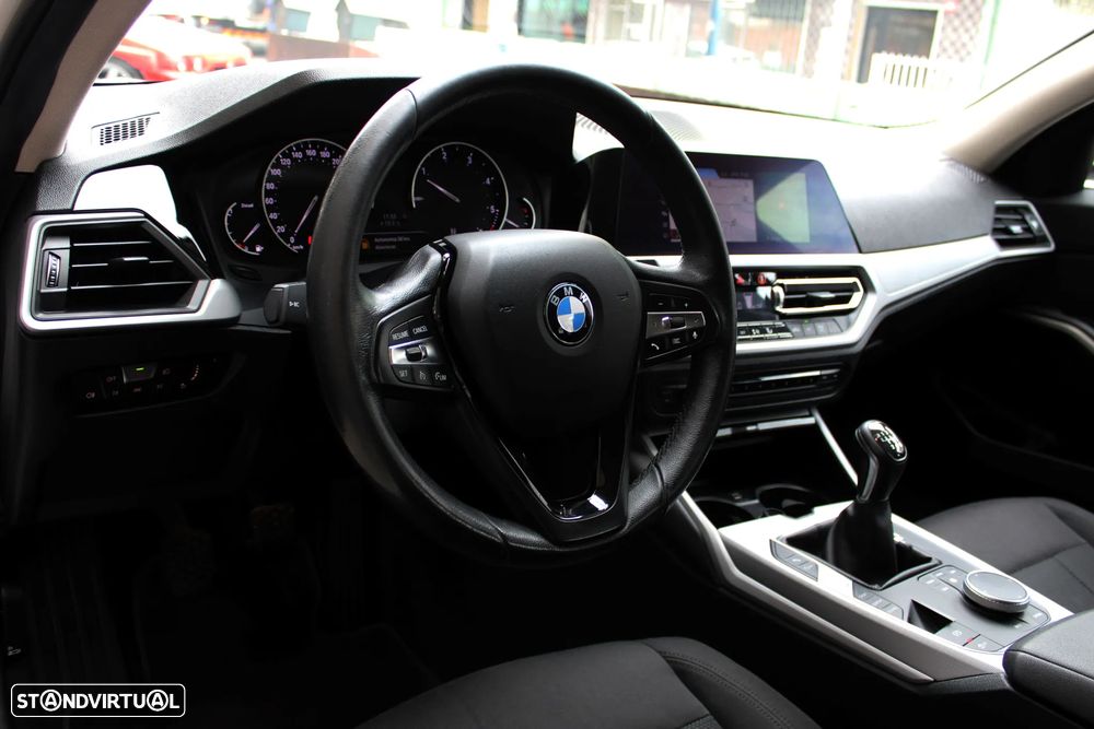 BMW 318 d - 21