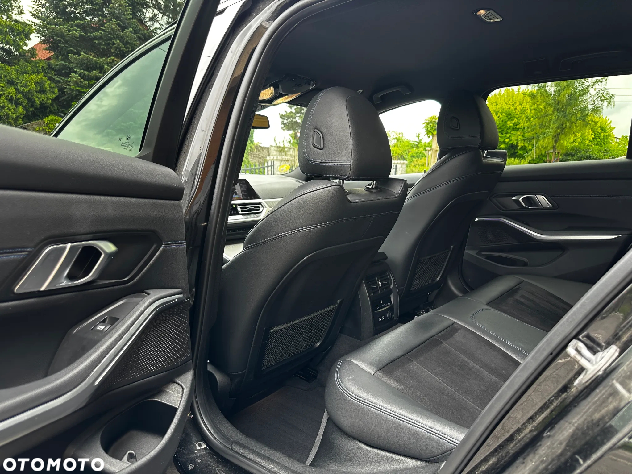 BMW Seria 3 320d Touring M Sport - 30