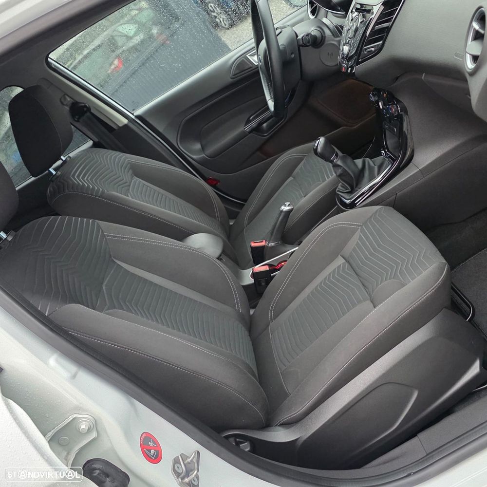 Ford Fiesta 1.0 Ti-VCT Titanium - 24