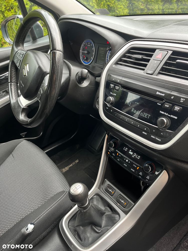Suzuki SX4 S-Cross 1.6 VVT 4x4 Comfort - 10