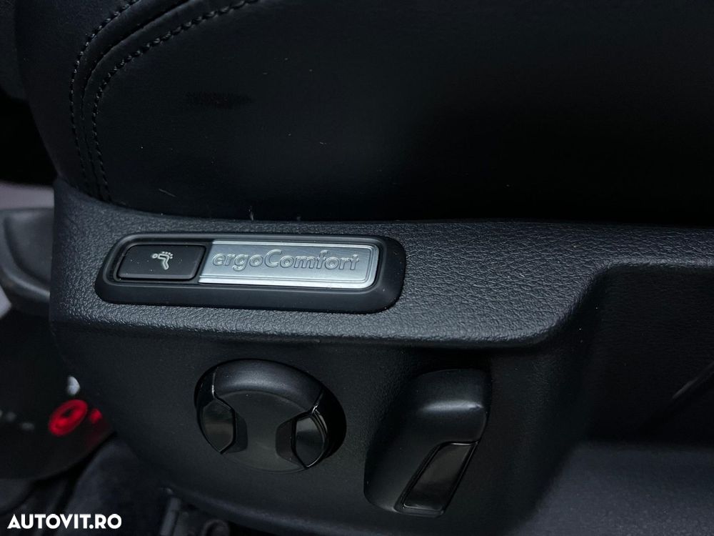 Volkswagen Passat Alltrack - 14