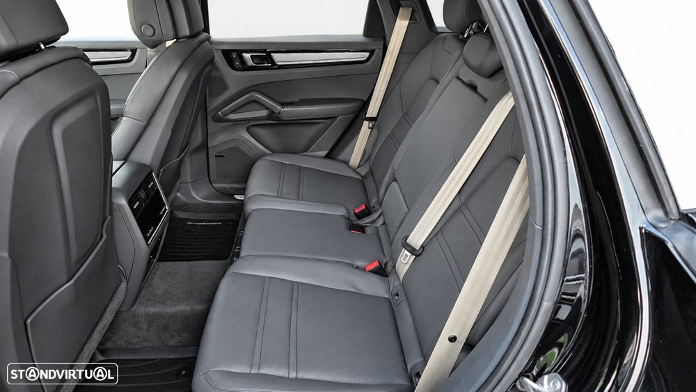 Porsche Cayenne - 7