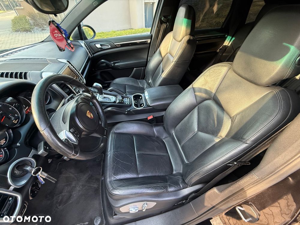 Porsche Cayenne Tiptronic S - 10