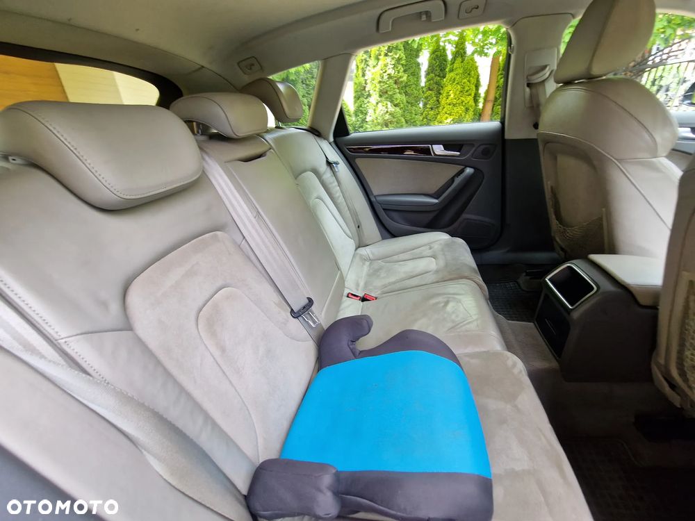 Audi A4 Avant 2.0 TDI e DPF Ambiente - 29