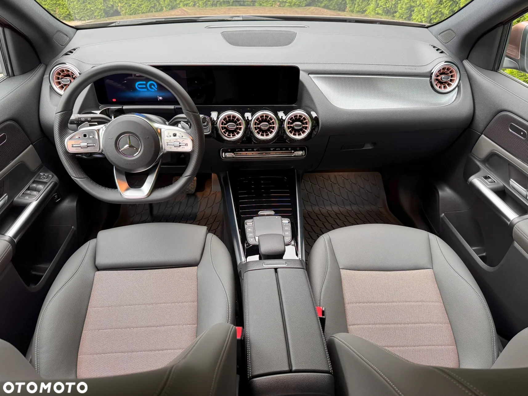 Mercedes-Benz EQA 300 66.5kWh 4-Matic Electric Art - 8
