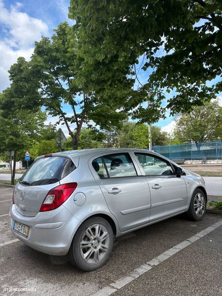 Opel Corsa 1.2 Enjoy - 4