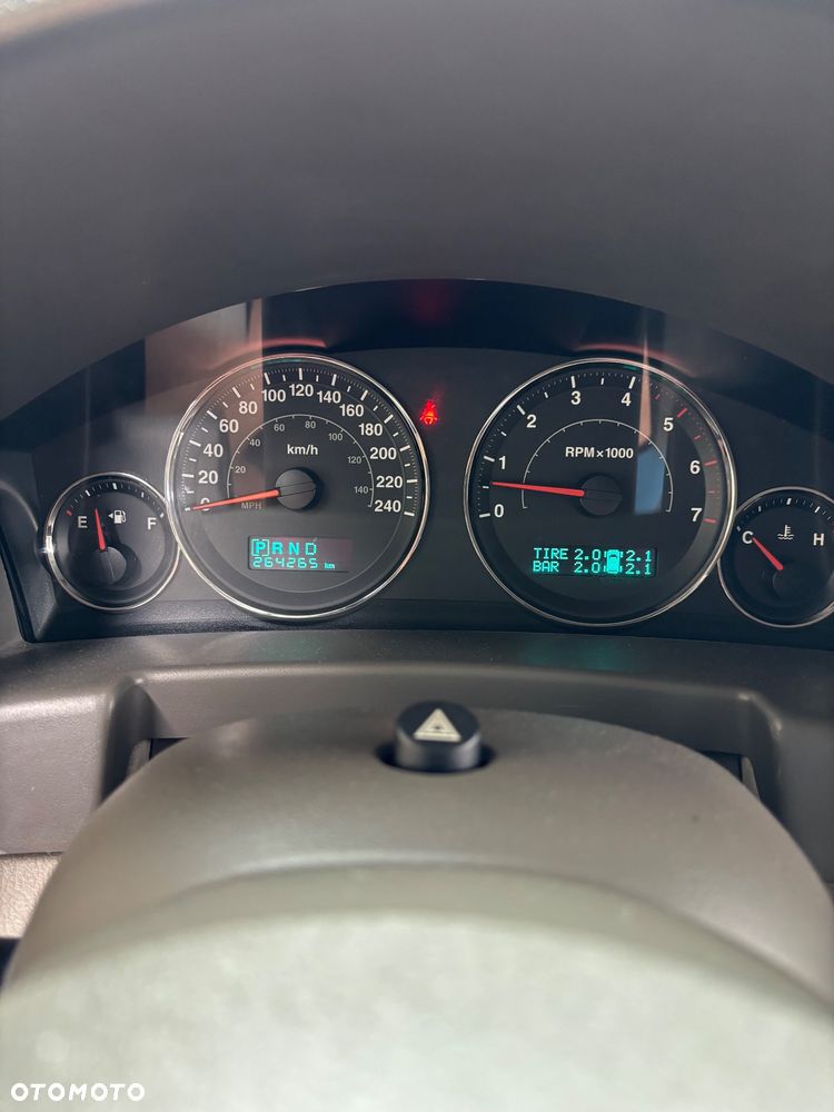 Jeep Commander 3.0 CRD Limited - 19