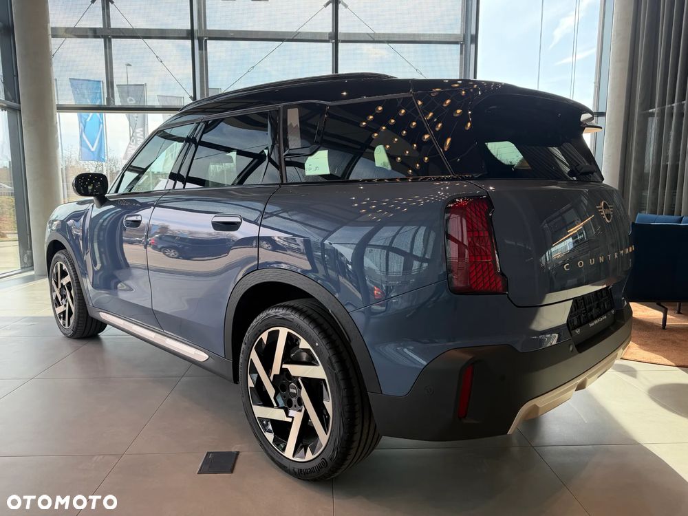 MINI Countryman C Favoured Trim - 8