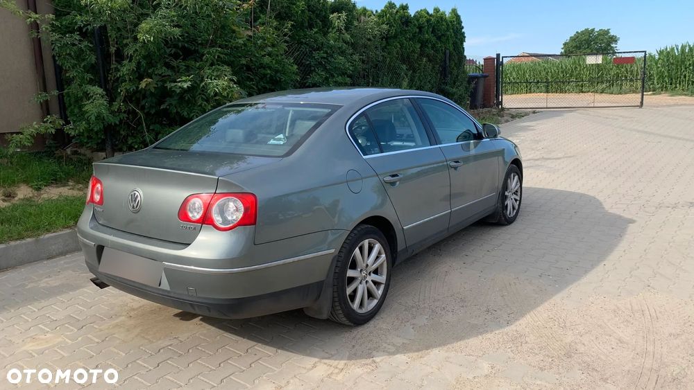 Volkswagen Passat 2.0 TDI DPF Highline - 5