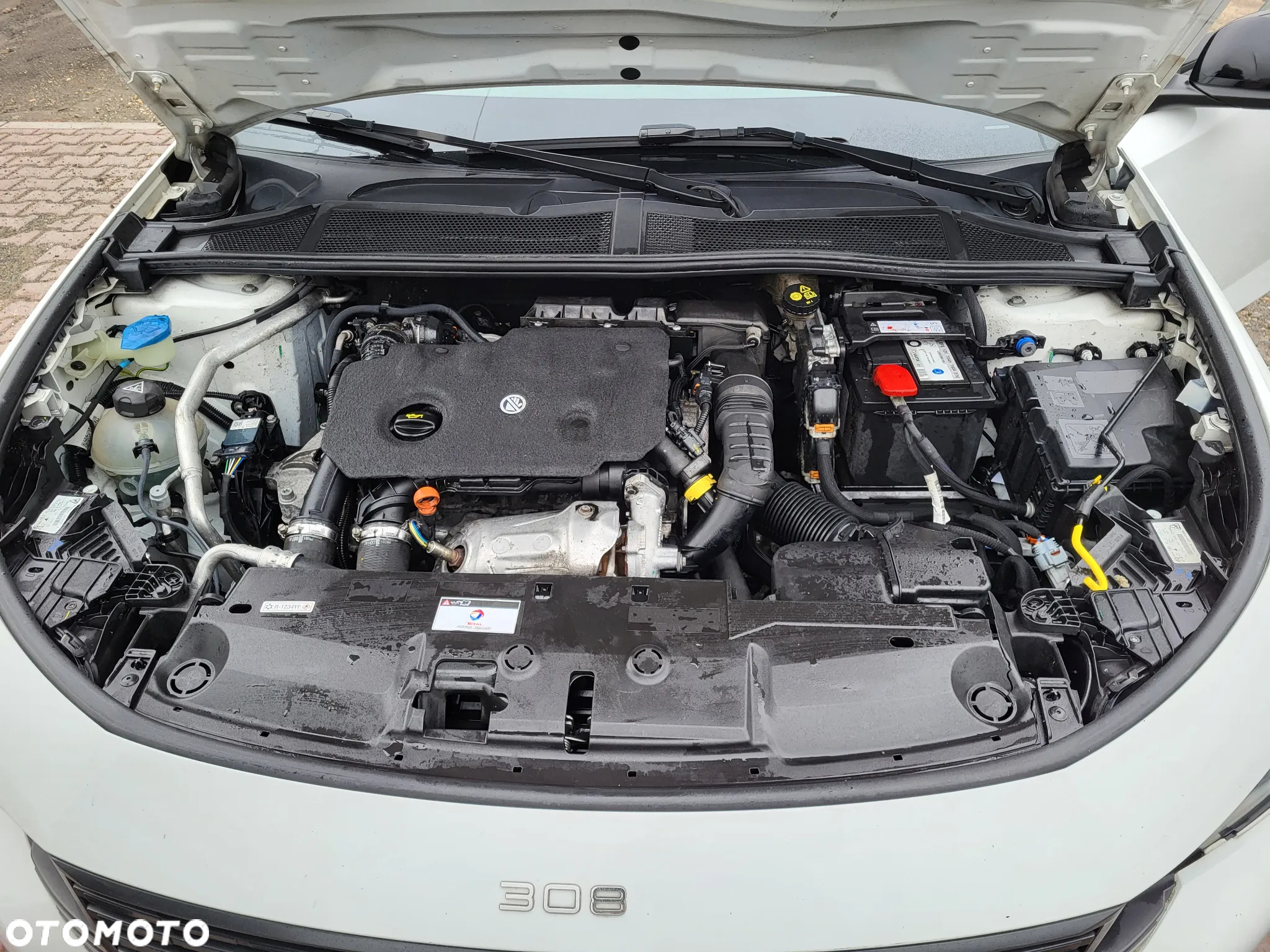 Peugeot 308 1.5 BlueHDi Active Pack Business S&S EAT8 - 31