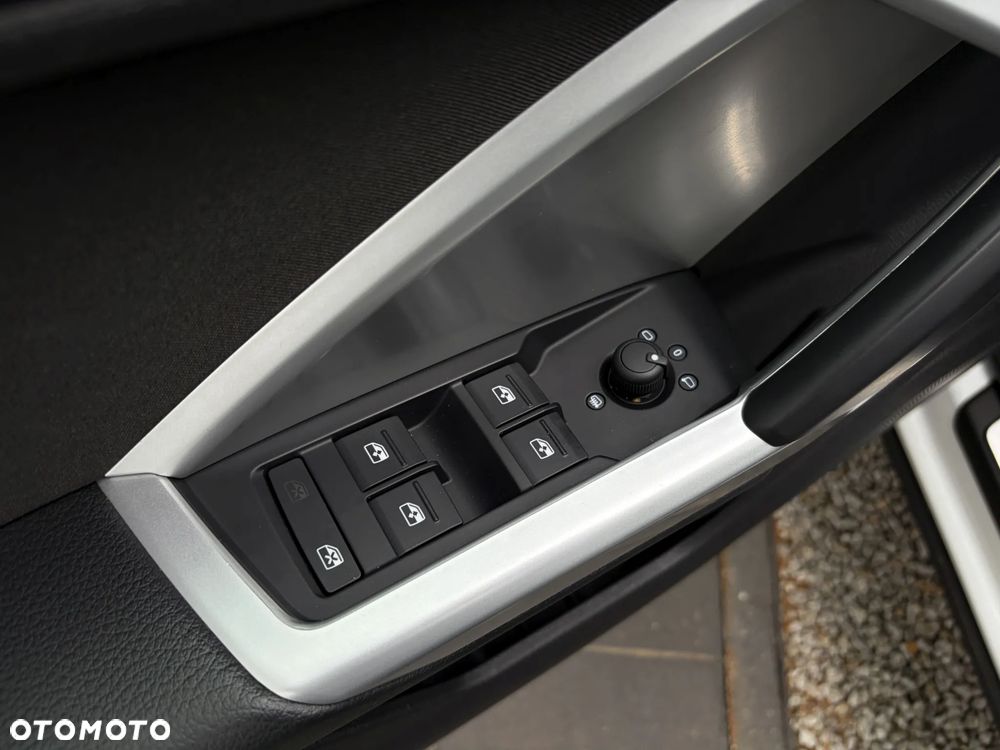 Audi Q3 35 TFSI S tronic - 33