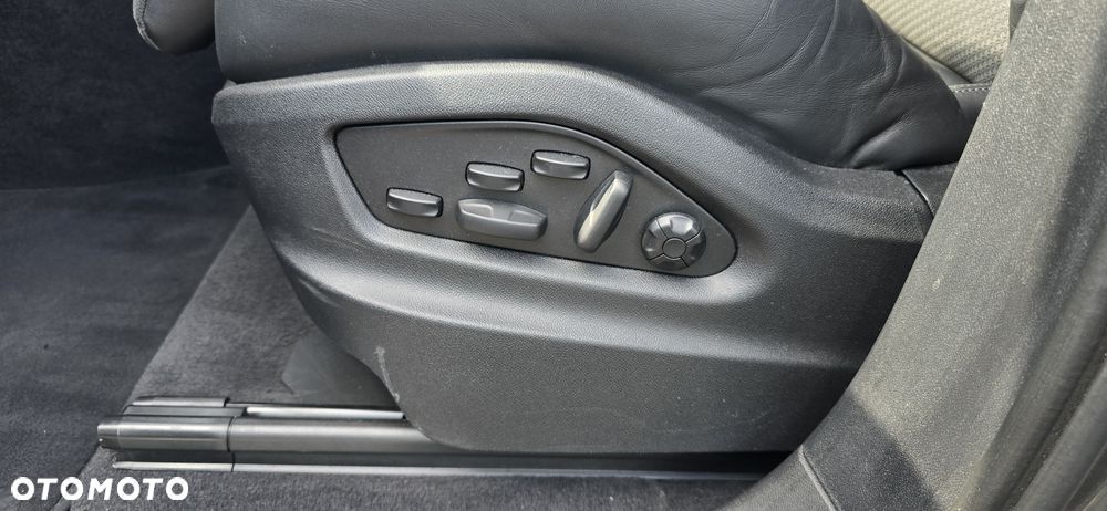 Porsche Cayenne - 10