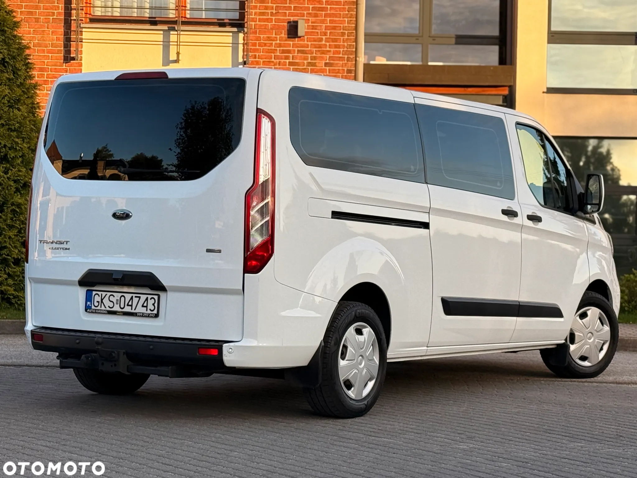 Ford Transit Custom 340 L2H2 VA Autm Nugget Plus - 12