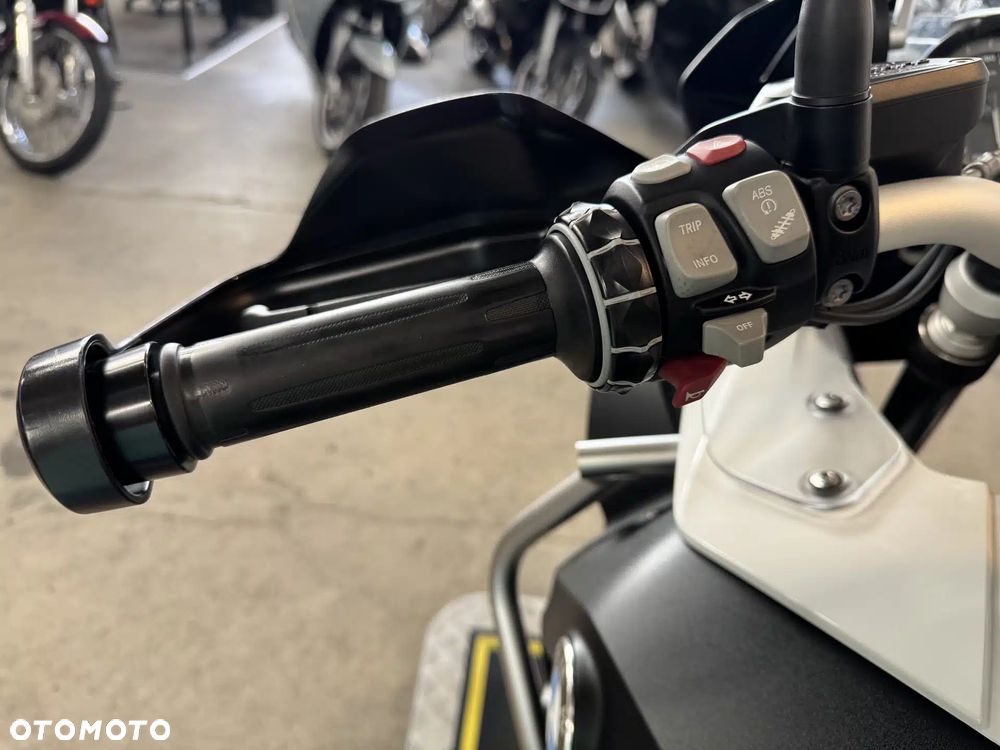 BMW R - 33