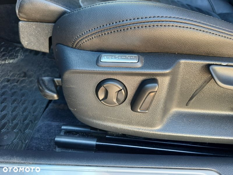 Volkswagen Passat 2.0 TDI BMT Highline DSG - 10