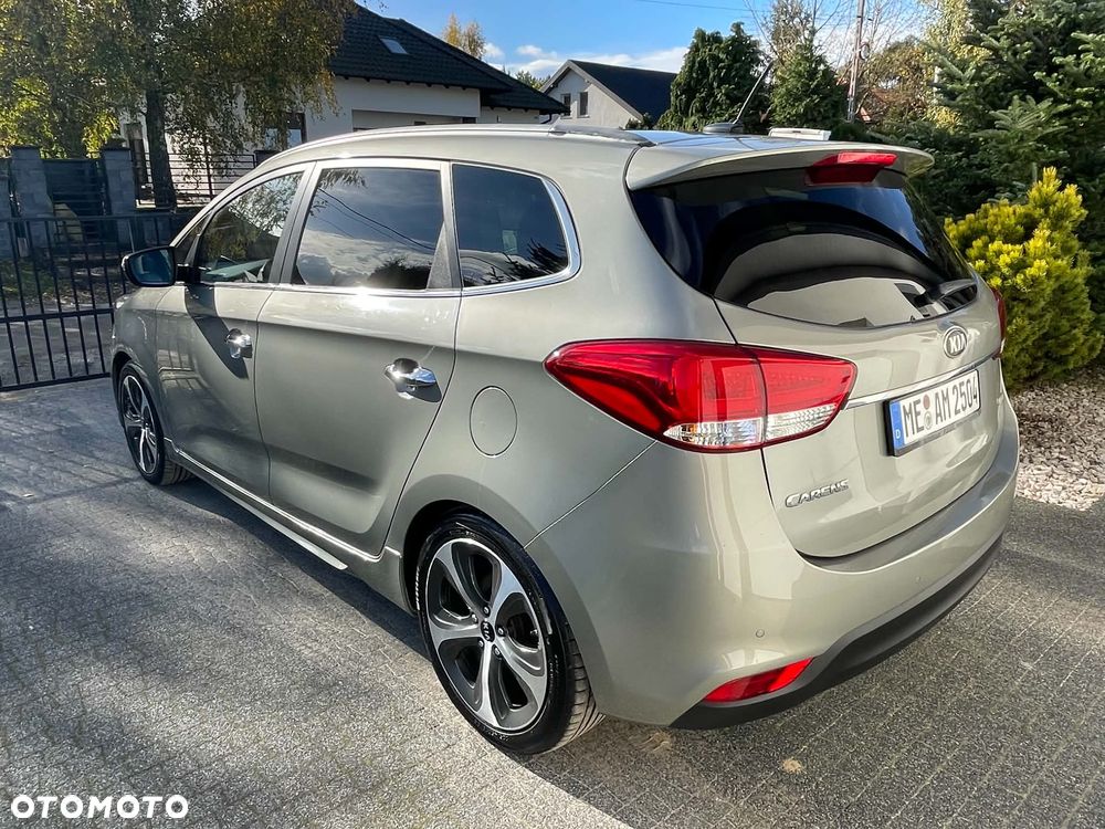 Kia Carens 1.6 GDI Fifa World Cup Edition - 12