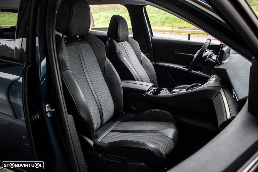 Peugeot 3008 1.6 Hybrid Allure e-EAT8 - 27