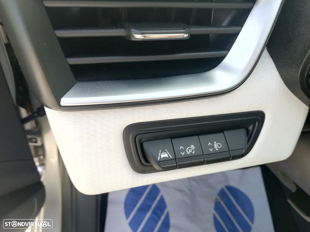 Renault Clio 1.0 TCe Evolution Bi-Fuel - 21