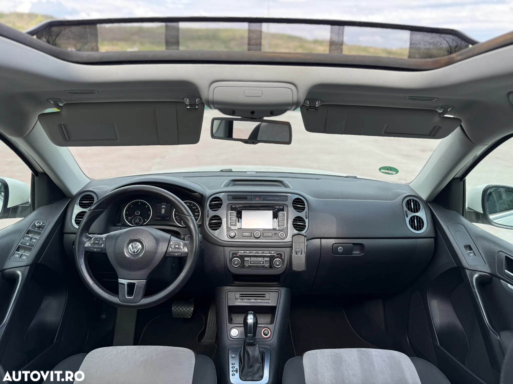 Volkswagen Tiguan 2.0 TDI DPF 4Motion BlueMotion Technology DSG Cup Sport & Style - 10