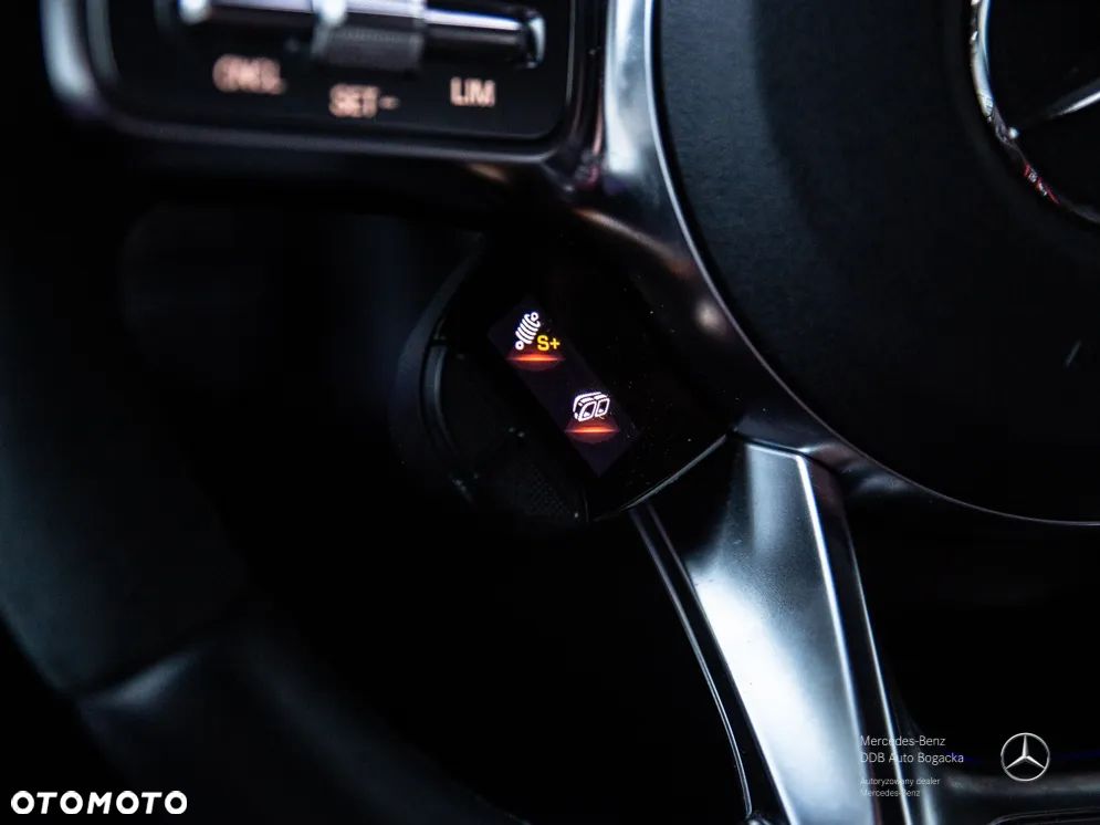 Mercedes-Benz Klasa G AMG 63 4x4 2 - 32