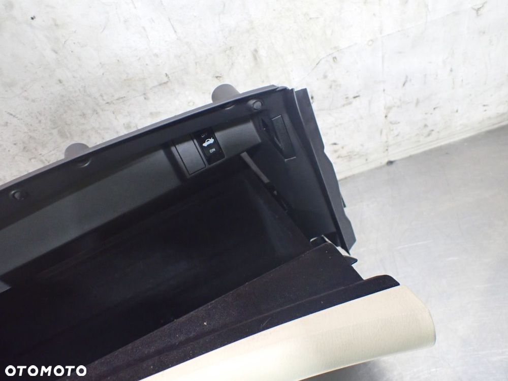 SCHOWEK PASAŻERA INFINITI M37X  68520-1MA0A - 9