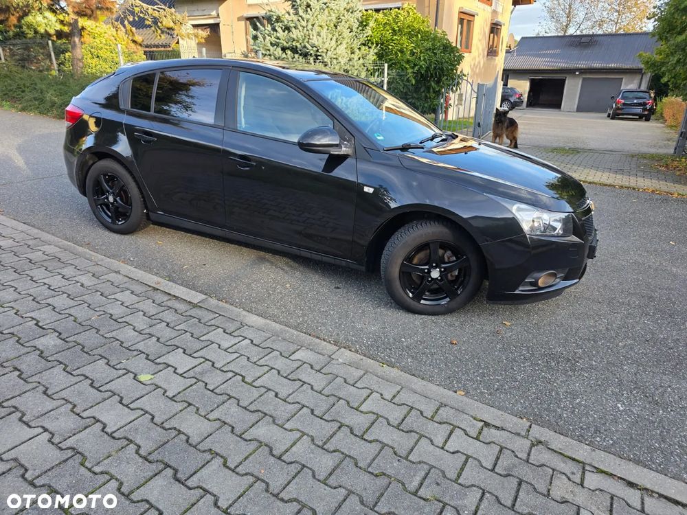 Chevrolet Cruze - 31