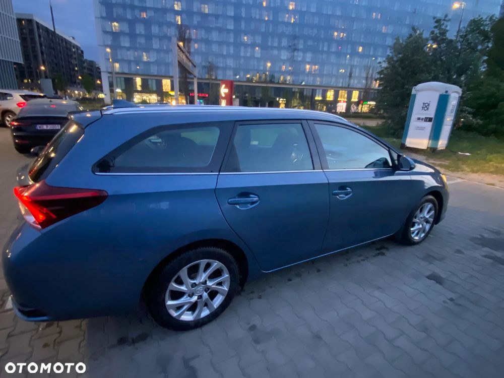 Toyota Auris 1.6 D-4D Comfort - 23