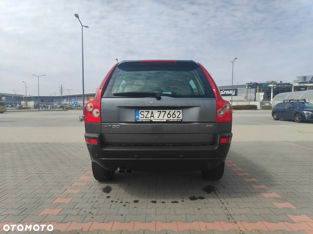 Volvo XC 90 D5 Momentum - 5