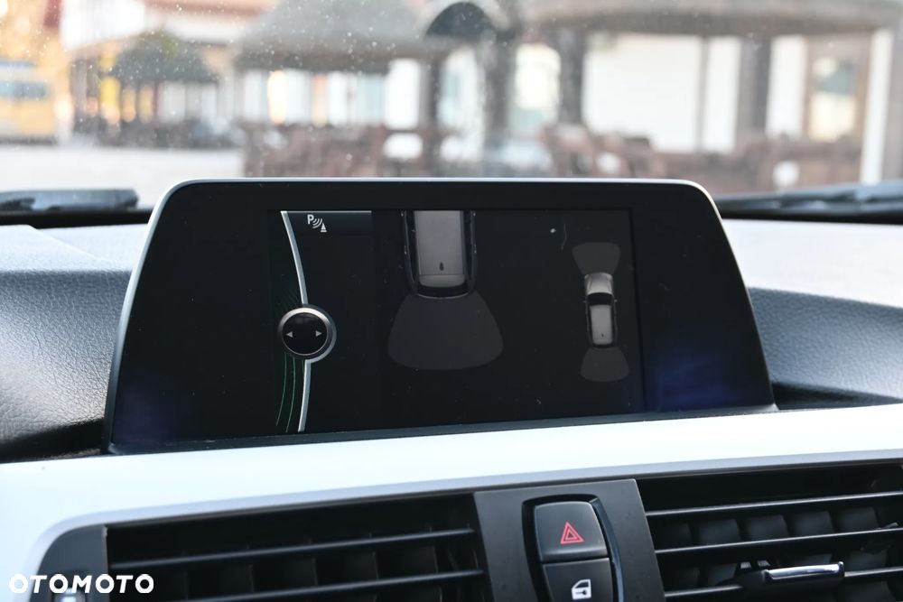 BMW Seria 3 320d Sport-Aut - 34