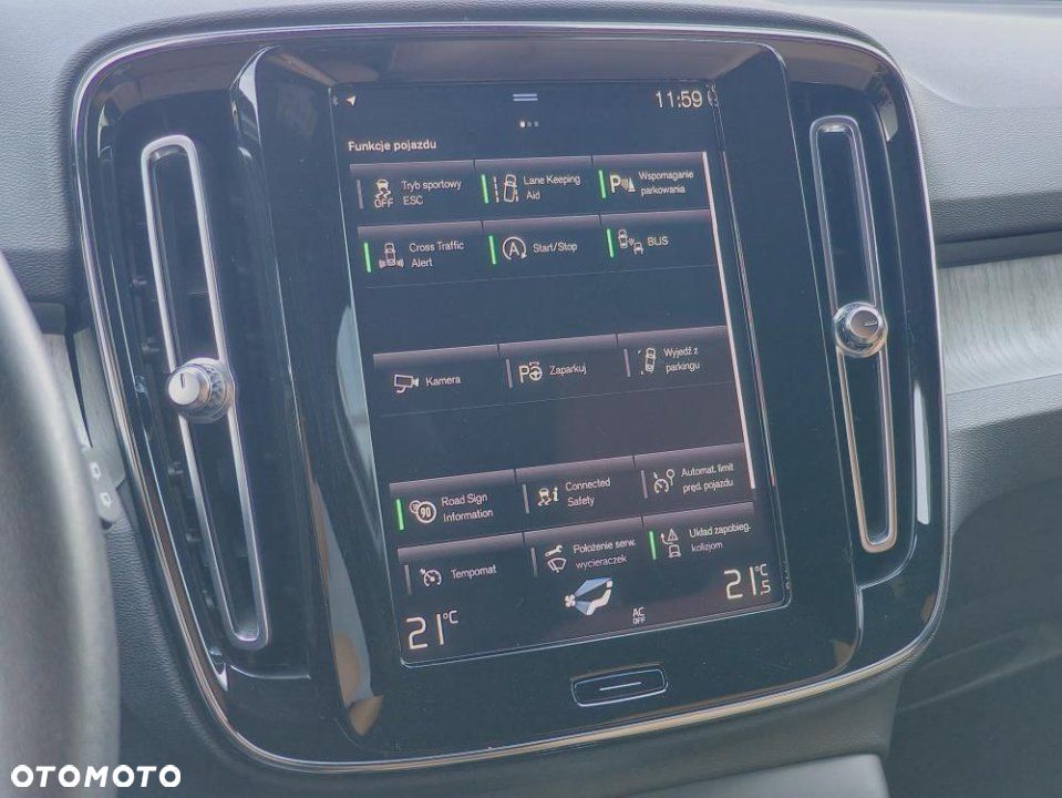 Volvo XC 40 - 39