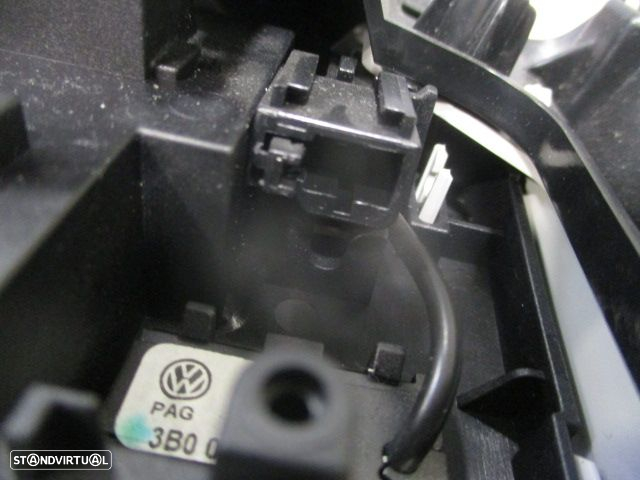Luz De Teto Plafonier 5G0867591D 5G0867591F 2G0868519A  2G0867927  3B0035711B  VW POLO 6  2018 1.0I 75CV 5P CINZA DANIFICADO - 4