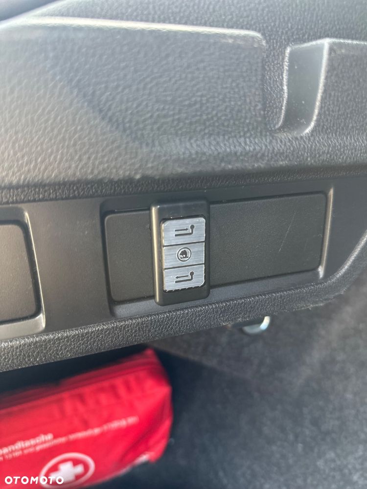 Skoda Octavia 1.5 TSI ACT Style - 10