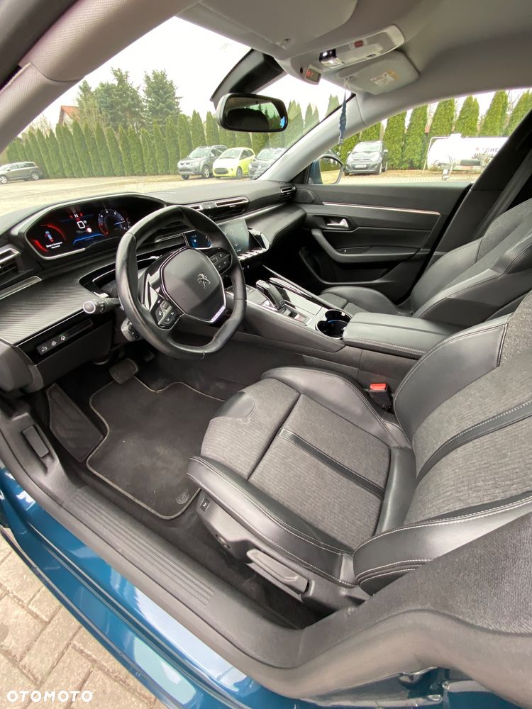 Peugeot 508 BlueHDi 130 EAT8 Allure - 28