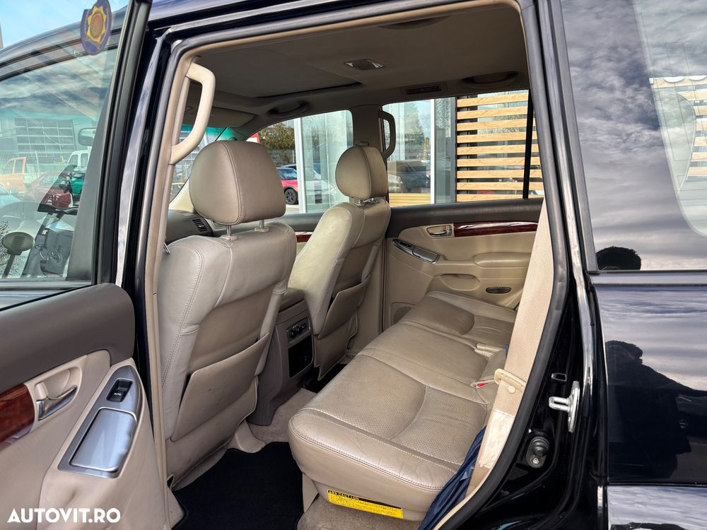 Toyota Land Cruiser 3.0 TD-4D Aut Executive - 7