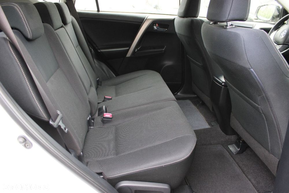 Toyota RAV4 - 26
