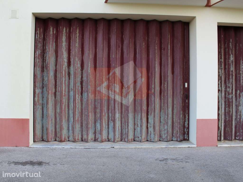 Armazém para arrendamento na Serra da Helena, Casal de Cambra - Grande imagem: 3/11